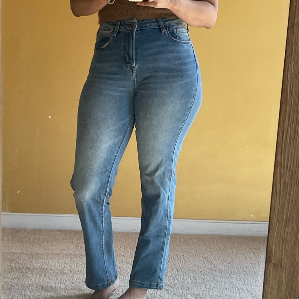 Fashion Nova Straight Leg Jeans - Light Blue Denim